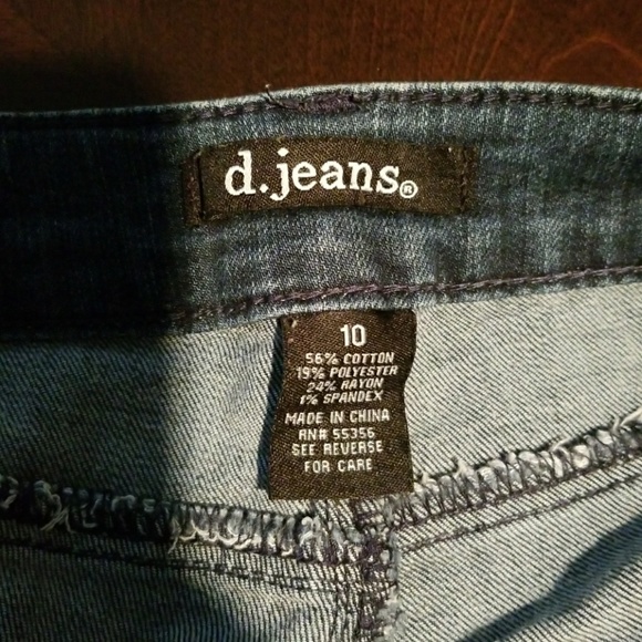 Skinny Leg Denim Jeans - Picture 2 of 3